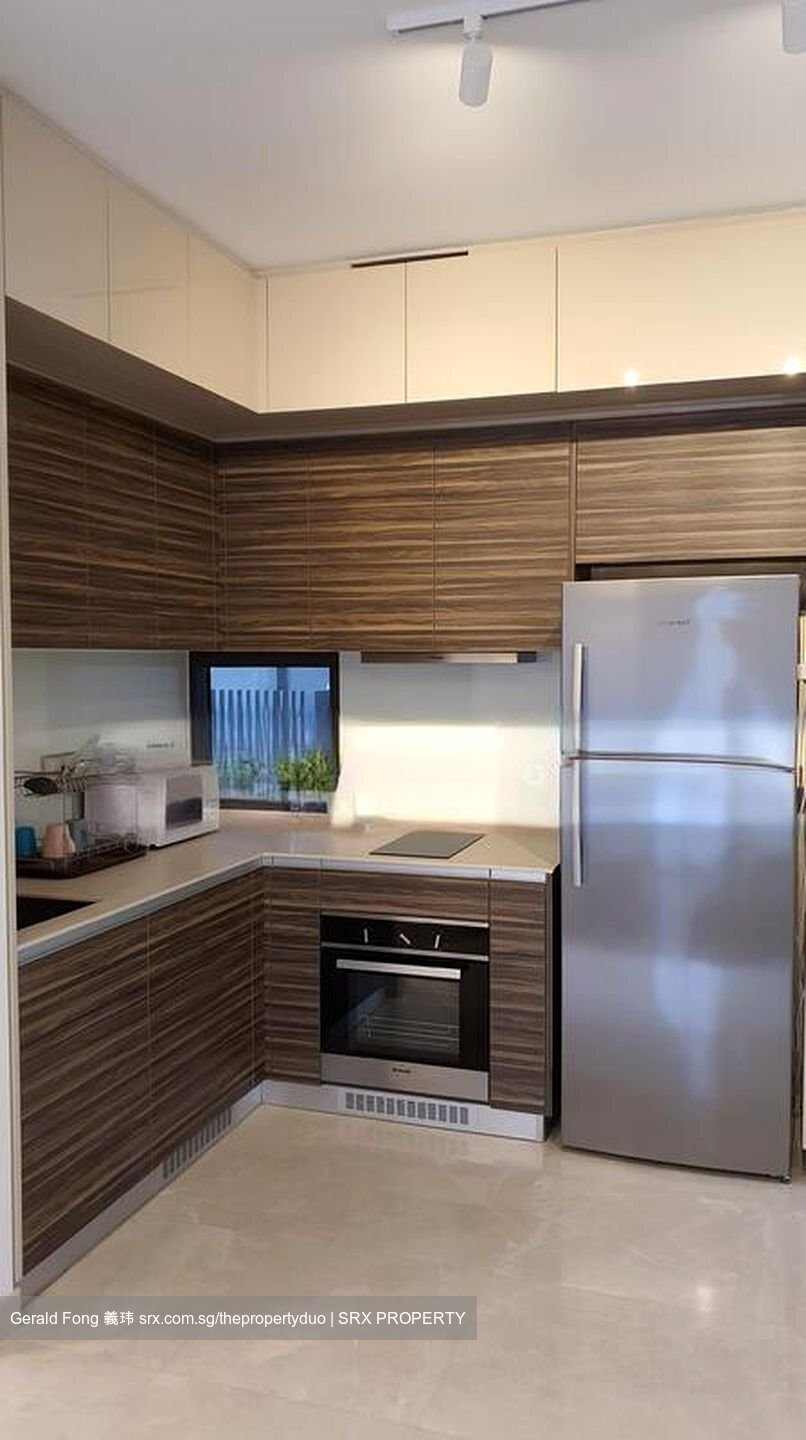 Commonwealth Towers (D3), Condominium #501604341